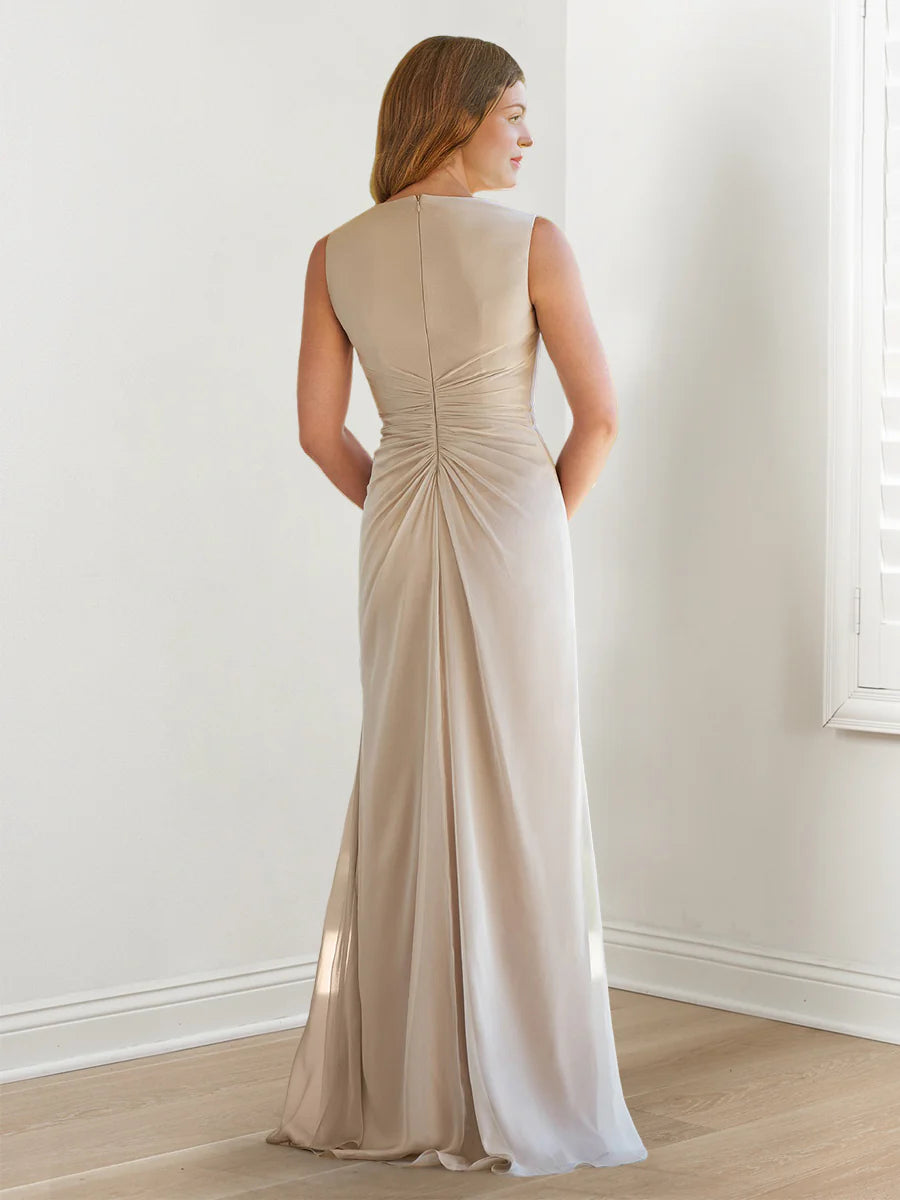 Abito da madre della sposa con body avvolgente/colonna, senza maniche, scollo a V